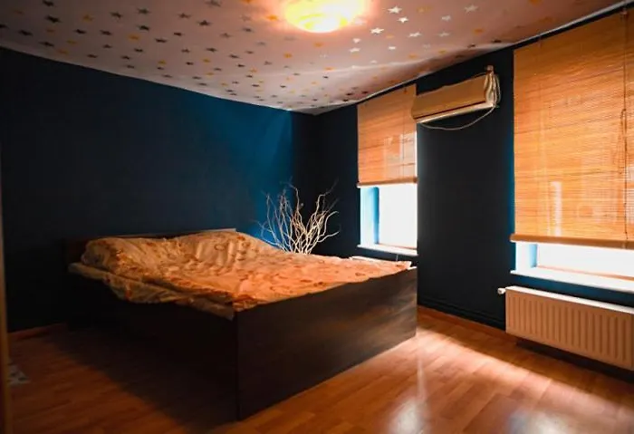 Fun House Hostel *