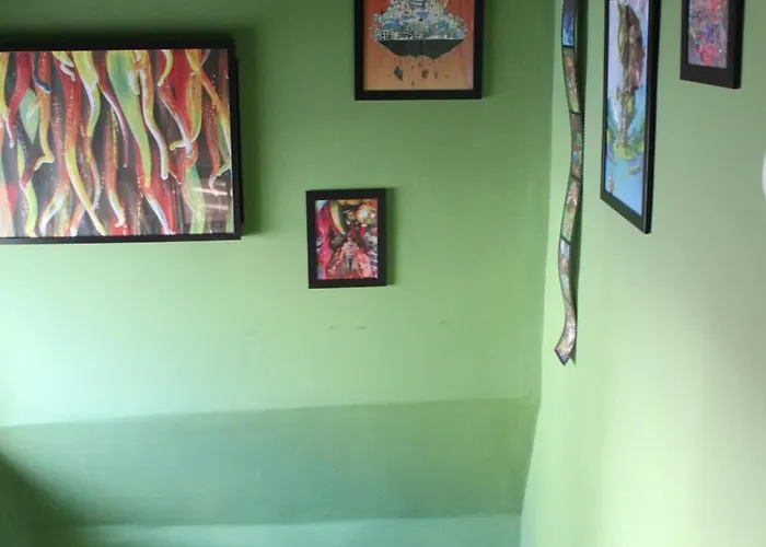 Hostel Fun House *